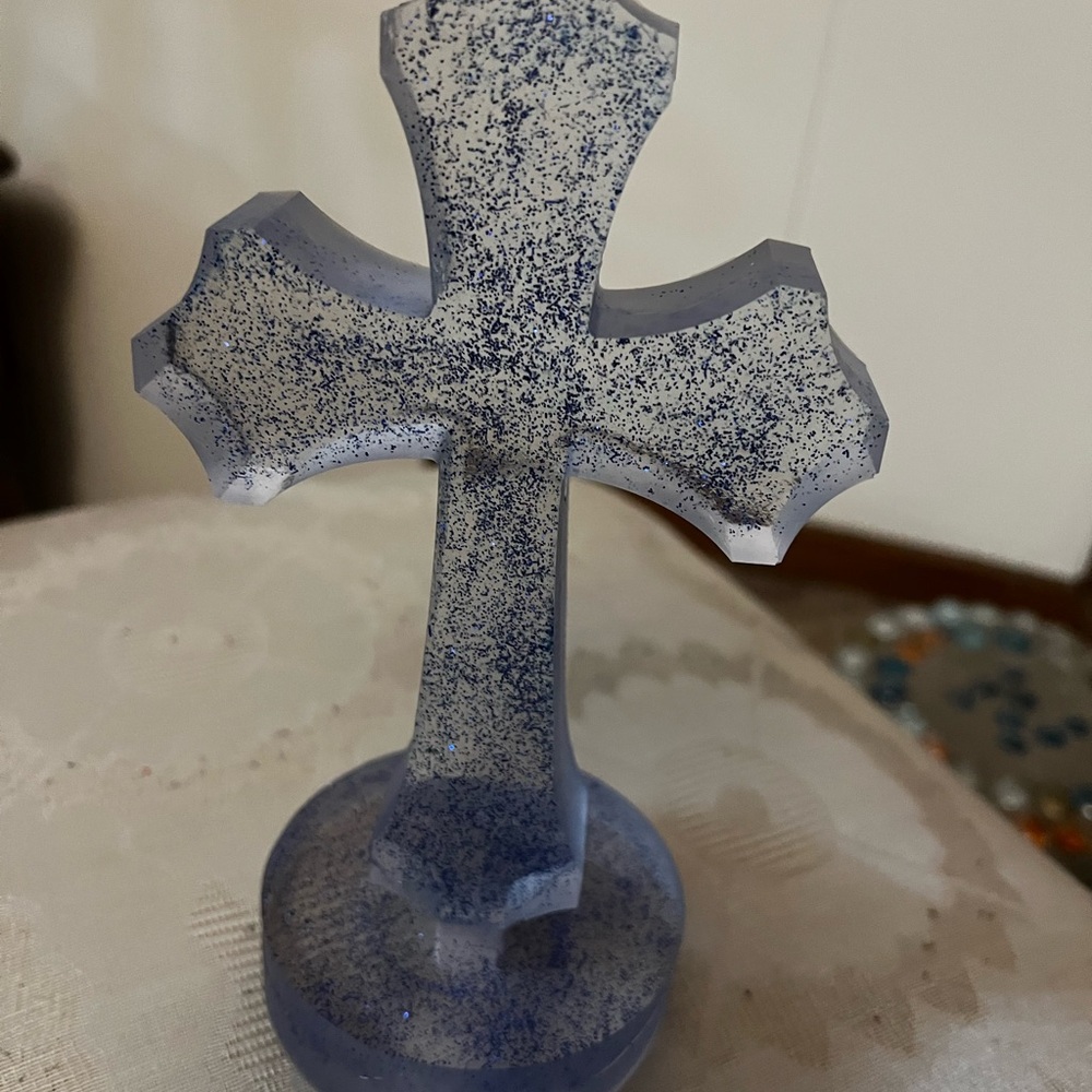 Blue Speckled Cross Decor